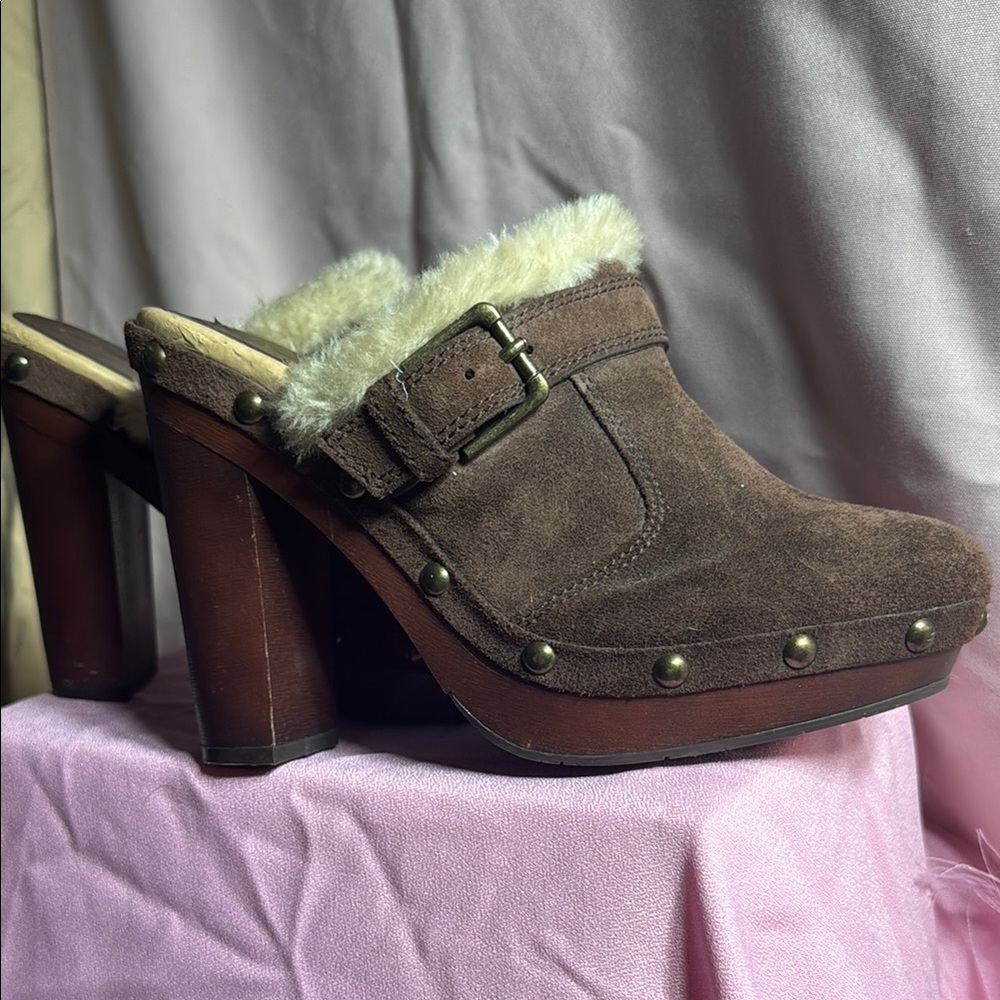 Brown Suede Clog with Faux Fur Lining